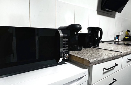 Fuldatal Appartement | Appartement 'In Fuldatal - Kassel' avec jardin privé et Wi-Fi
