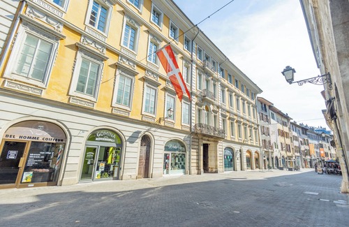 Chambery Appartement | Apartment in Historic Building, Center of Chambéry