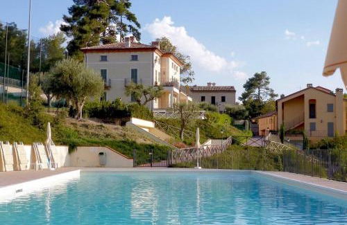 Bargni Maison | Apartment in historic villa with pool and Tennis