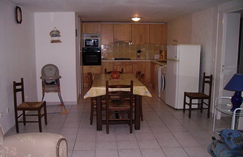 Breuillet Appartement | APPARTEMENT DANS MAISON INDIVIDUELLE
