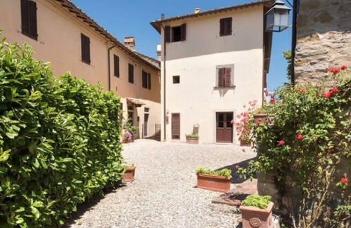 Pergine Valdarno Maison | Vieille maison de vacances à Pergine Valdarno avec piscine