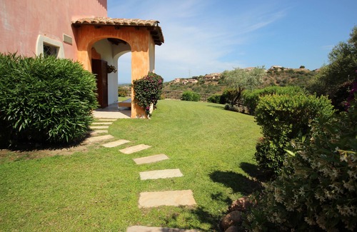 Porto San Paolo Appartement | Appartement dans villa avec splendide vue mer et jardin