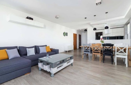 Czyzyny Appartement | Apartment in Kraków | 3 Bedrooms | 2 Balconies