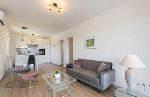 Ripenda Verbanci Appartement | Apartment in Labin with Pool & Beach Nearby