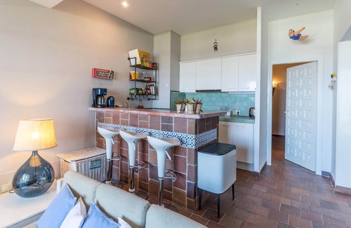L'Escala Appartement | Apartment in L’Escala with Sea Views & Pool