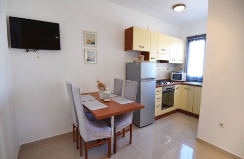 Maslenica Appartement | Appartement א Maslenica avec Terrasse