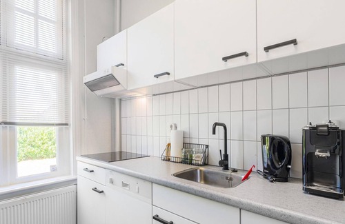 Bad Nieuweschans Appartement | Apartment in a monumental villa in Bad Nieuweschans