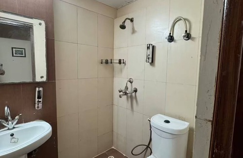 Noida Appartement | Apartment in Noida Best Location 2BHK