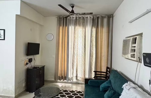 Noida Appartement | Apartment in Noida Best Location 2BHK