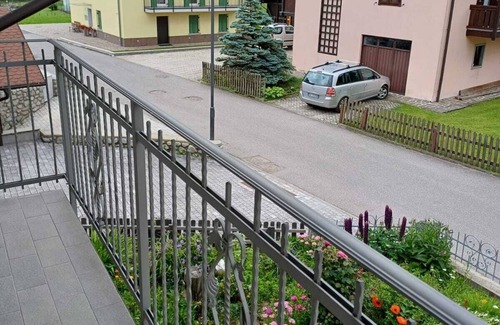 Pellizzano Appartement | Apartment in Pellizzano - House Bresadola