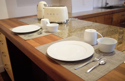 La Petite-Patrie Appartement | Apartment in Petite Patrie (Montreal) with private garden and patio