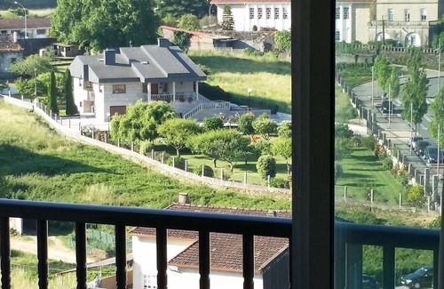 Pontevedra Copropriété | Piso en Pontevedra para 5 personas: tranquilo, céntrico y soleado. WIFI 300 Mb