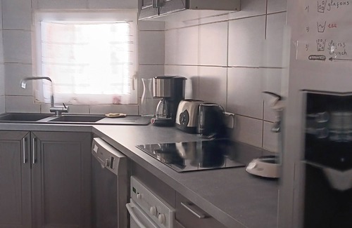 Marseillan Appartement | Apartment in port center with old-world charm near Thau lagoon