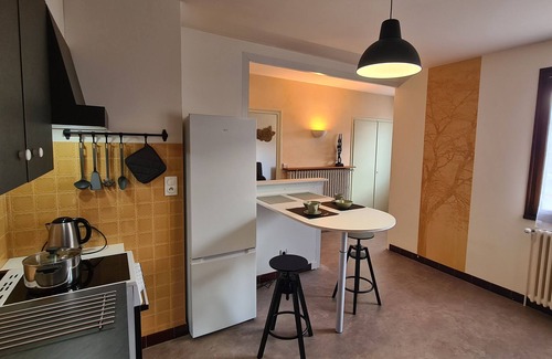 Martignat Appartement | Appartement dans maison au calme entre lacs et sapins