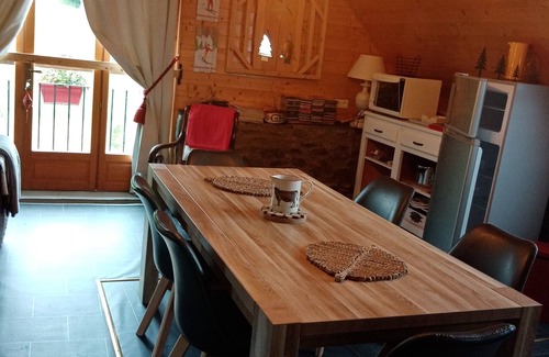 Estensan Maison | APPARTEMENT DANS BERGERIE MONTAGNE RENOVEE