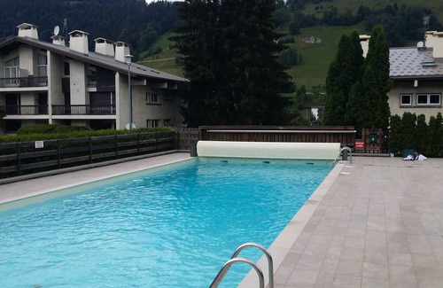 Megeve Appartement | Bel appartement 3 pièces , piscine et tennis privés , 5mn à pied centre Megève