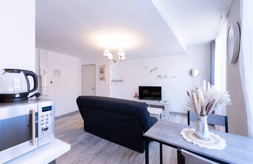 Riez Appartement | Apartment In Riez With Other, Security/Safety, Internet