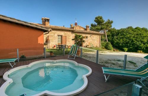SantʼAngelo in Vado Maison | Apartment in Sant'Angelo near Medieval Town