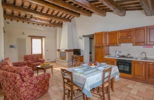 SantʼAngelo in Vado Maison | Apartment in Sant'Angelo near Medieval Town