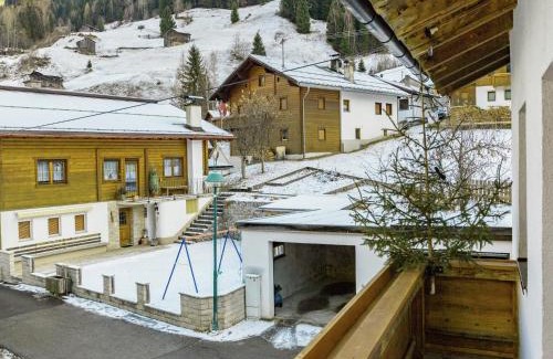 See Appartement | Apartment in See near Ski Slopes