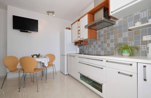 Seget Vranjica Appartement | Appartement dans Seget Vranjica avec vue mer, Balcon, Climatisation, WIFI (91-3)