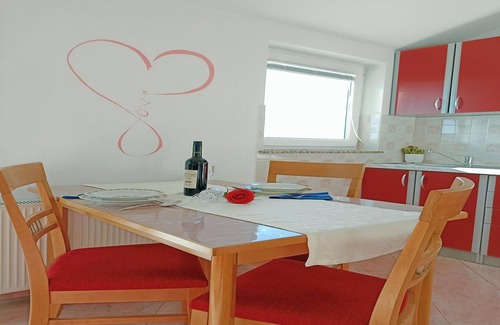 Senj Appartement | Appartement à Senj près de la Mer et Piscine