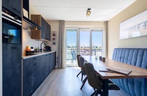 Sint-Annaland Appartement | Apartment in Sint-Annaland with Beach Access