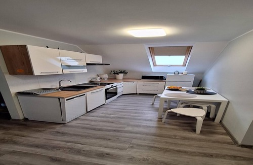 Stepnica Appartement | Appartement avec piscine et jardin à Stepniczka