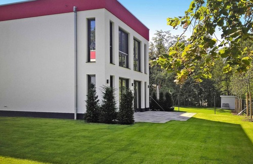 Gartenstadt Appartement | Apartment in Strausberg Near Straussee Lake