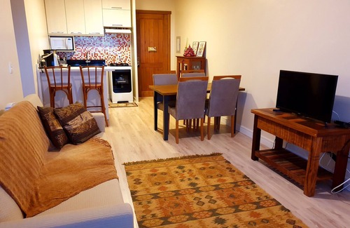 Vila Suica Appartement | Apt dans le centre de Gramado pour 4 personnes (garage / wifi / sky)