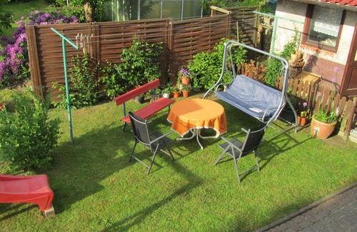 Alt Gaarz Appartement | Apartment in the green family Griese