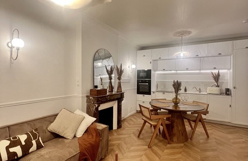 Barbatre Appartement | Apartment in the heart of the historic center-Champagne Maisons and city center