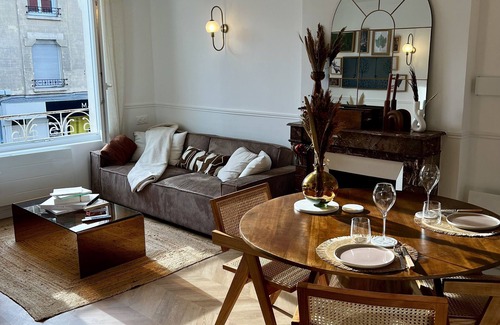 Barbatre Appartement | Apartment in the heart of the historic center-Champagne Maisons and city center