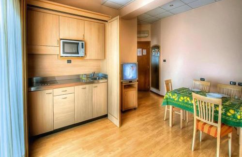 Baveno Appartement | Apartment in the Residence dei Fiori, Baveno