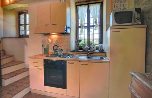 Todi Appartement | Séduisant appartement à Todi avec piscine