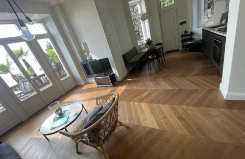 Vignone Appartement | Apartment in Vignone Villa Setting