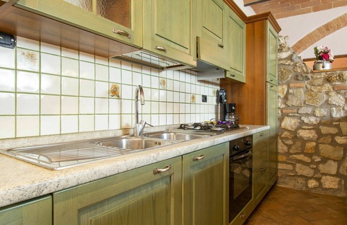 Gambassi Terme Villa | Joli appartement dans une maison de vacances avec WIFI, piscine, climatisation, TV, terrasse