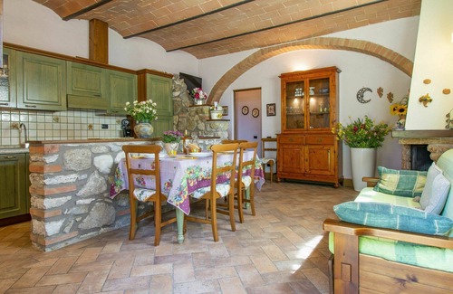 Gambassi Terme Villa | Joli appartement dans une maison de vacances avec WIFI, piscine, climatisation, TV, terrasse