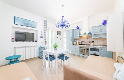Imperia Appartement | APARTMENT IN VILLA X 4 PEOPLE ABOUT 2 KM FROM THE SEA HOT-HUB POOL
