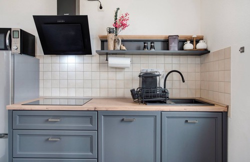 Altefaehr Appartement | Appartement 'Inselglück' avec vue sur le lac, jardin partagé et Wi-Fi