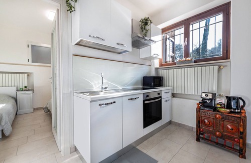 San Felice del Benaco Appartement | Appartement 'Al Porto Terrace Close To The Lake' avec terrasse privée, Wi-Fi et climatisation