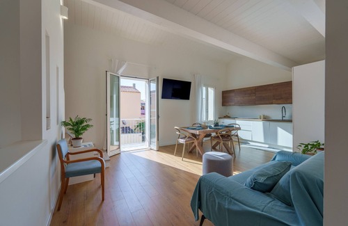 Santa Teresa di Gallura Appartement | Appartement 'Elegant House in the Centre' avec balcon, Wi-Fi et climatisation
