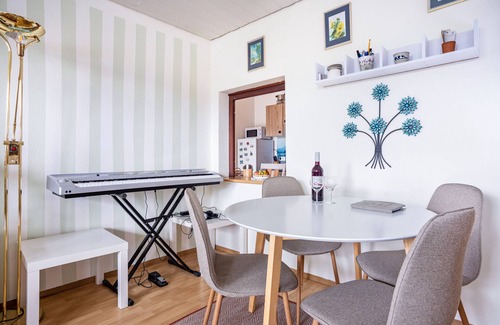 Heimenkirch Appartement | Appartement 'Jägerhaus Im Allgäu' avec terrasse privée, jardin privé et Wi-Fi