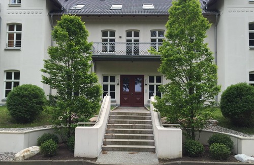 Hohen Niendorf Appartement | Schloßurlaub an der Ostsee, bei Kühlungsborn