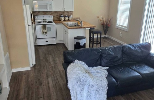 Magnolia Appartement | Apartment just 23 minutes from Texas Renaissance Festival
