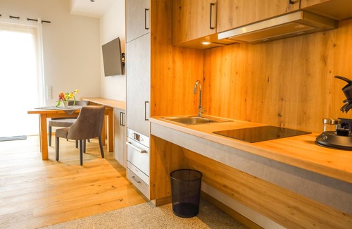 Muenchberg Appartement | Appartement-Kösseine rollstuhlgerecht-Salle de Bain amenagée