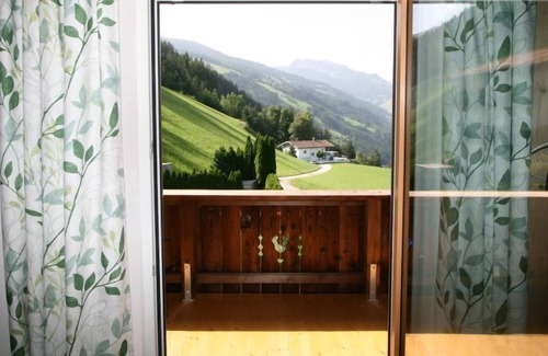 Distelberg Appartement | Appartement Kröll by Interhome