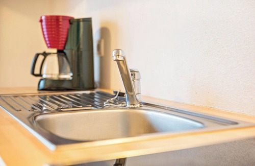 Naz Appartement | Appartement "Klementhof Nr 3" avec vue sur les montagnes, piscine, Wi-Fi, balcon et jardin