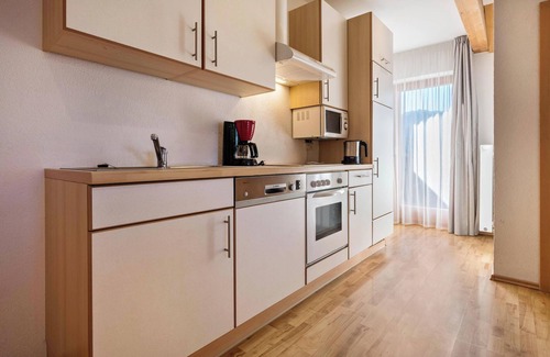 Naz Appartement | Appartement "Klementhof Nr 5" avec vue sur les montagnes, piscine, Wi-Fi, balcon et jardin