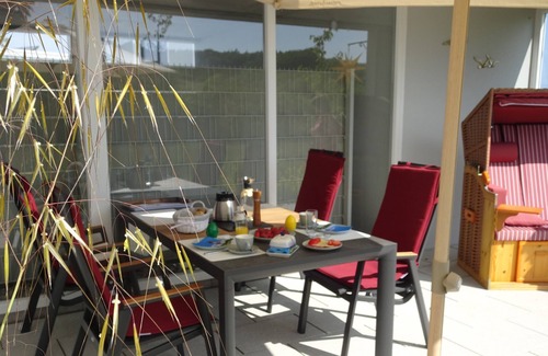 Lohme Appartement | Apartment Kranich - Modern vacation apartment directly at Ranzow Castle!